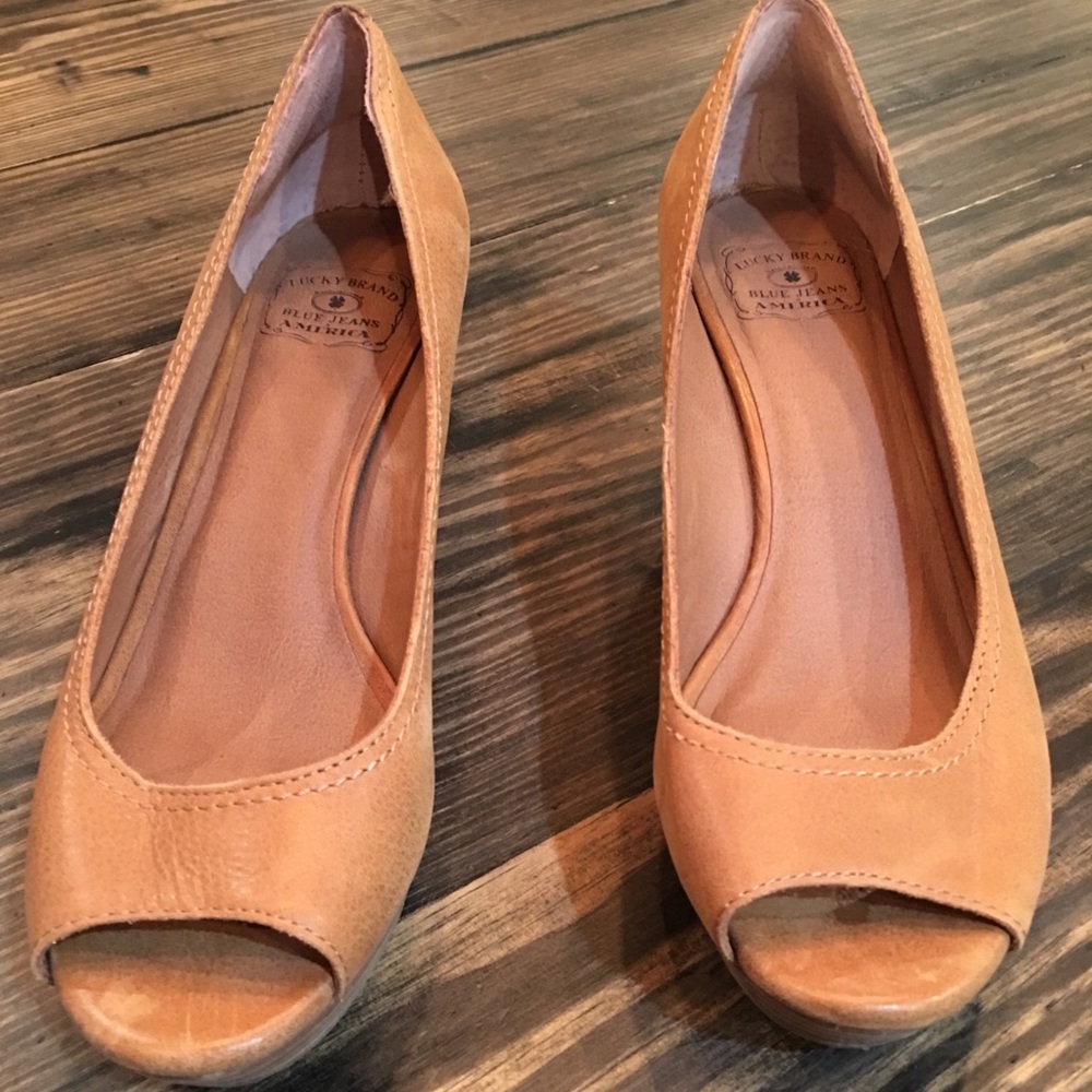 Lucky Brand shoes